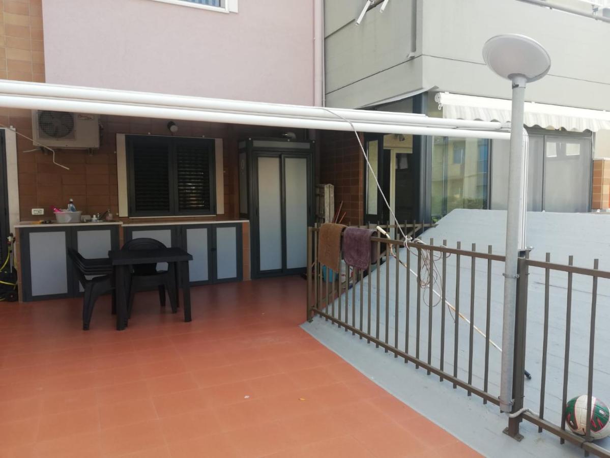 Casa Rosso Corallo Monopoli Luaran gambar